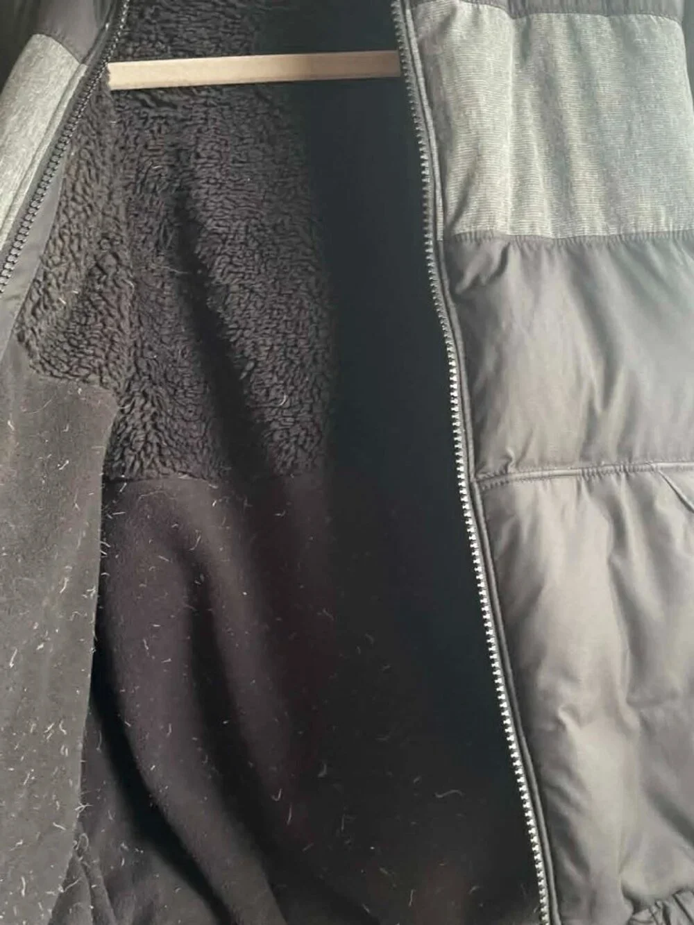 The North Face Kids Colorblock Hooded Puffer Jacket Black Gray Size L Large